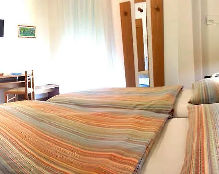 Clara Hotel