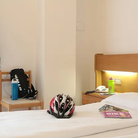 Clara Hotel Torbole Sul Garda